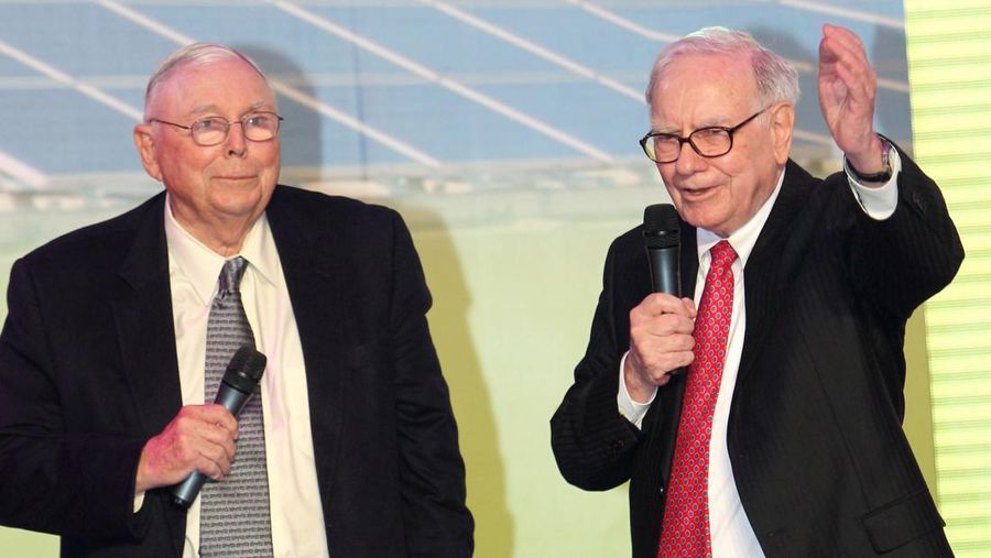 Tau Gak Kenapa Warren Buffett Lebih Kaya dari Charlie Munger?